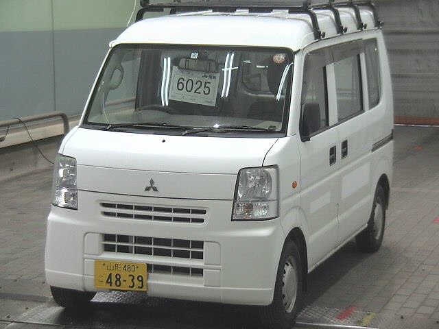 MITSUBISHI MINICAB