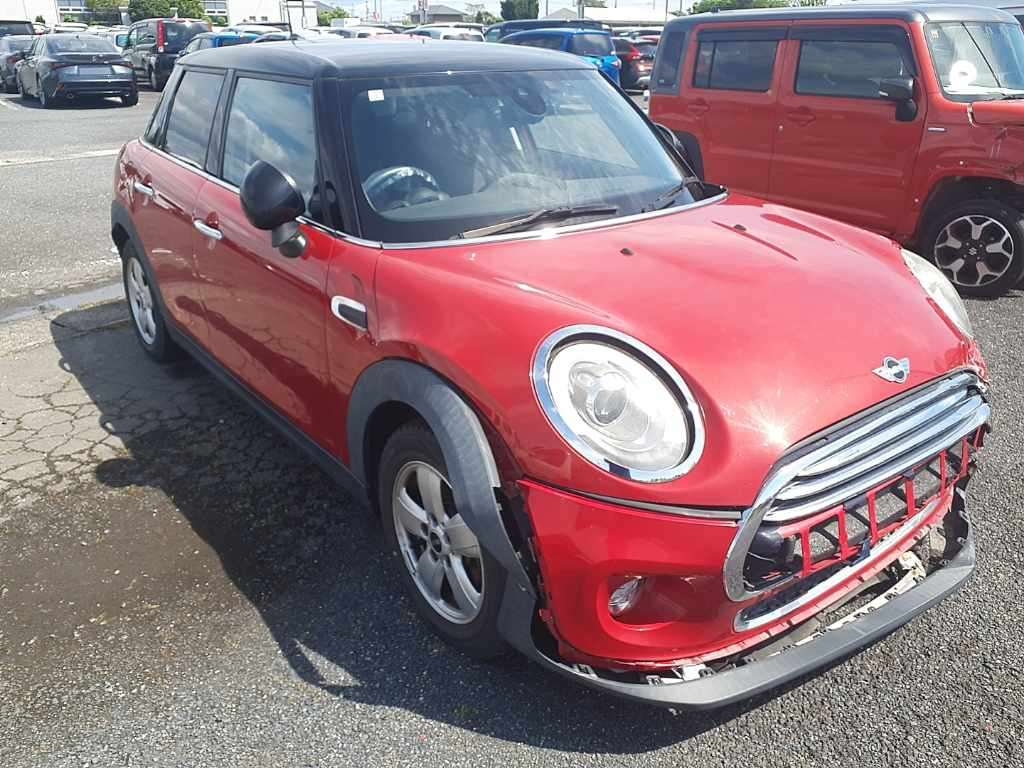 MINI HATCH
