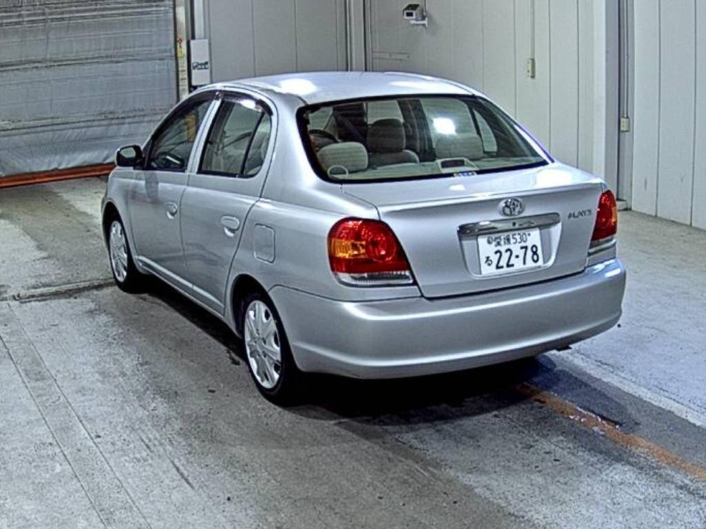 TOYOTA PLATZ