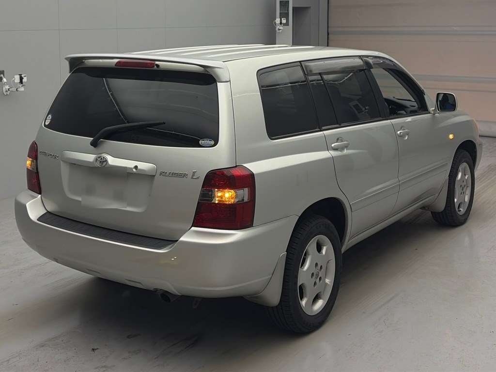 TOYOTA KLUGER V