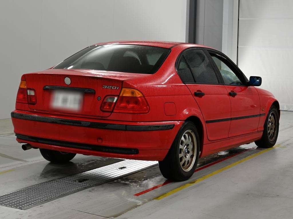 BMW 3-SERIES