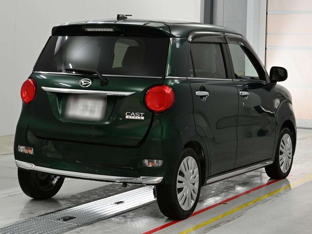 DAIHATSU CAST