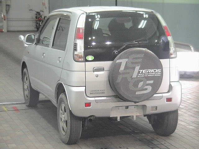DAIHATSU TERIOS KID