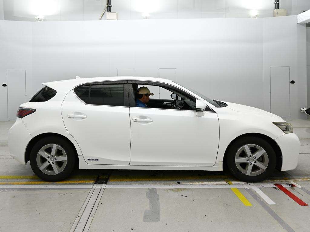 LEXUS CT200H
