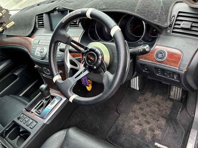 NISSAN FUGA