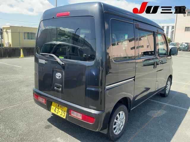 TOYOTA PIXIS VAN