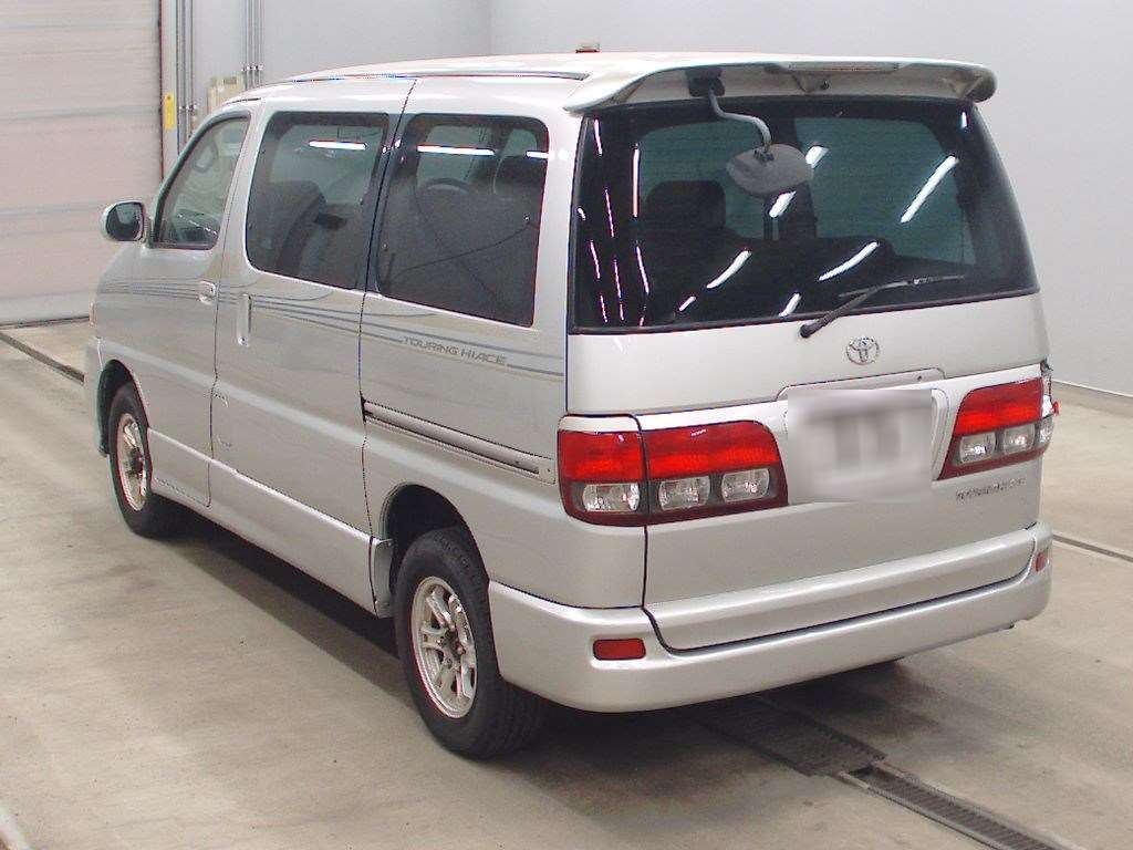TOYOTA TOURING HIACE