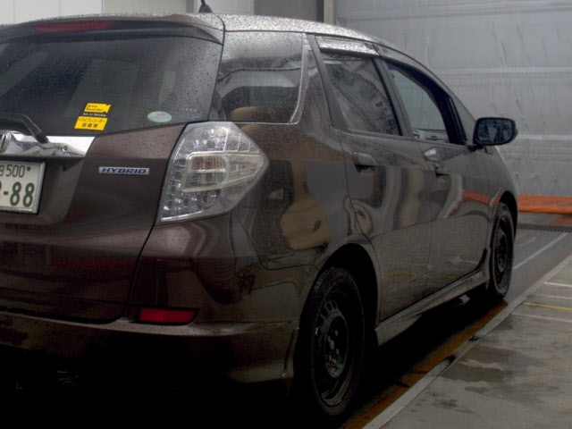 HONDA FIT SHUTTLE