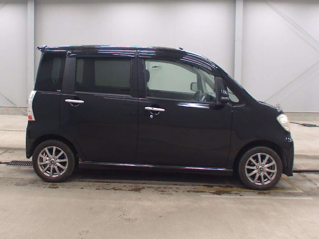 DAIHATSU TANTO EXE