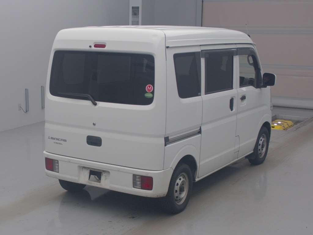 MITSUBISHI MINICAB
