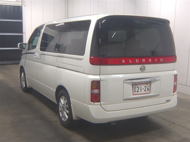 NISSAN ELGRAND