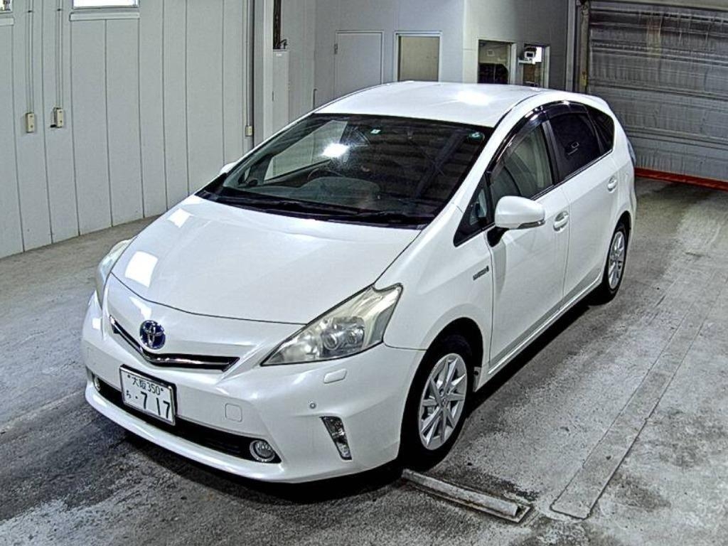TOYOTA PRIUS ALPHA