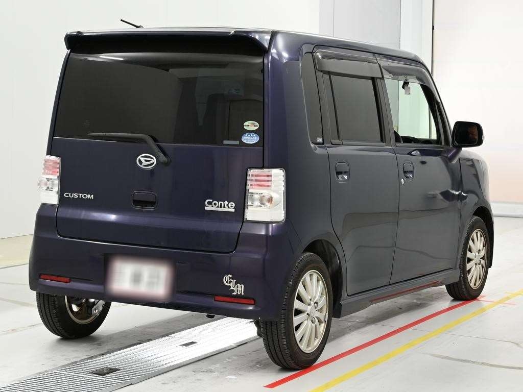 DAIHATSU MOVE CONTE