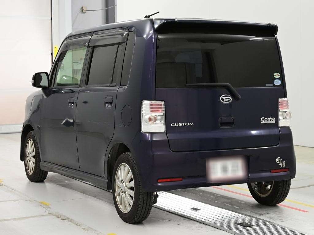 DAIHATSU MOVE CONTE