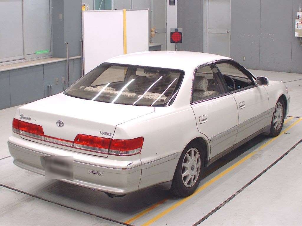 TOYOTA MARK II