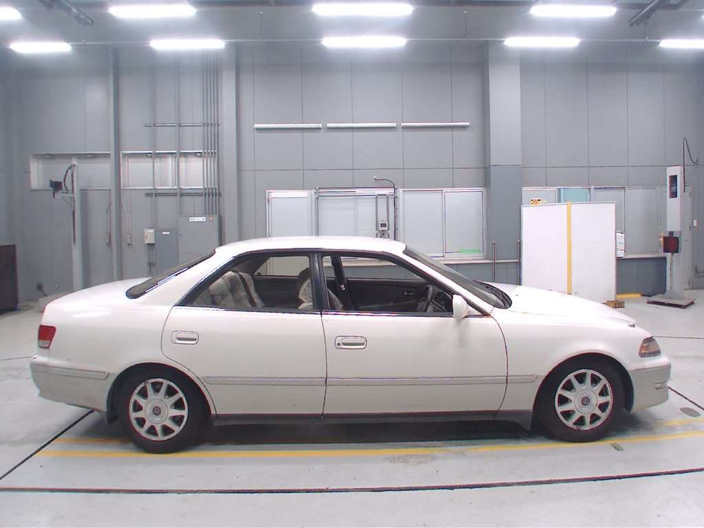 TOYOTA MARK II