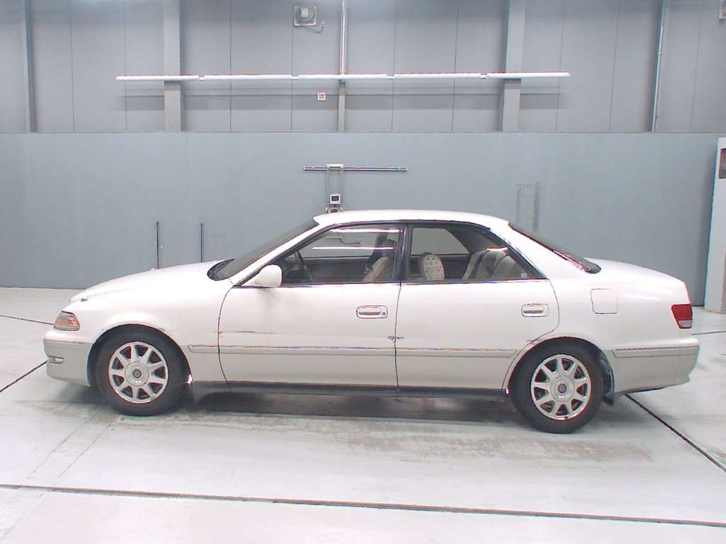 TOYOTA MARK II