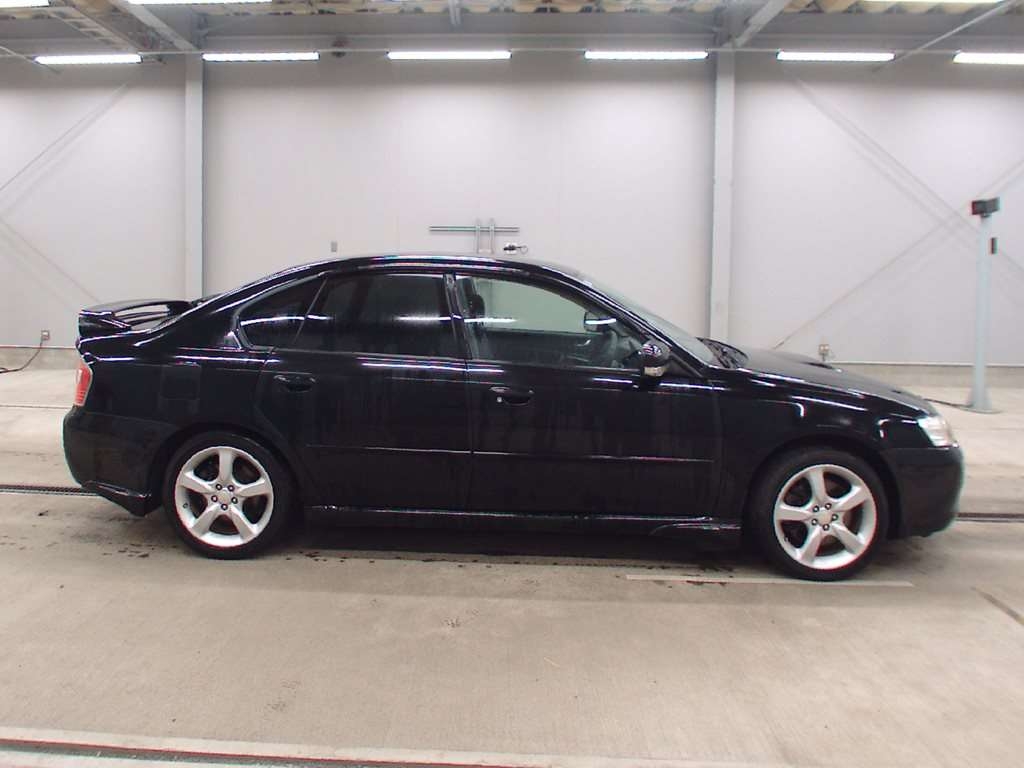 SUBARU LEGACY B4