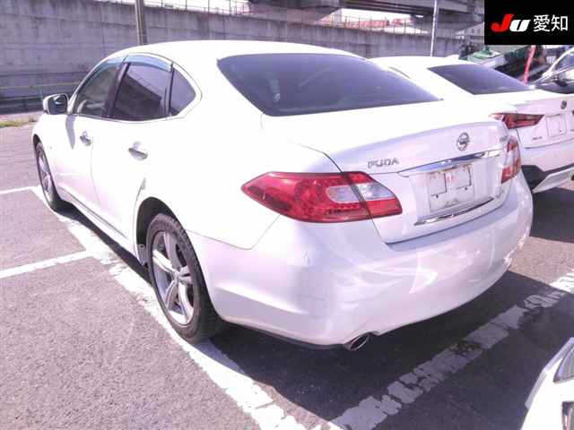 NISSAN FUGA