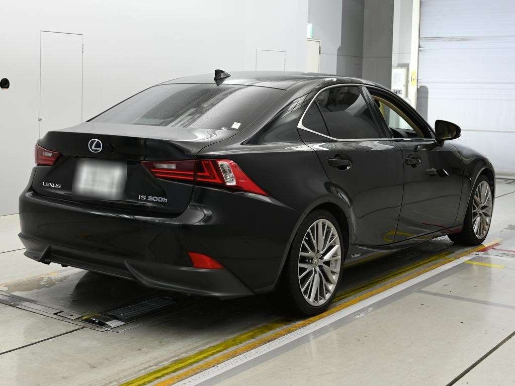 LEXUS IS300H