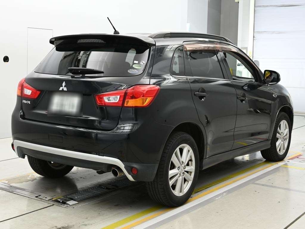 MITSUBISHI RVR