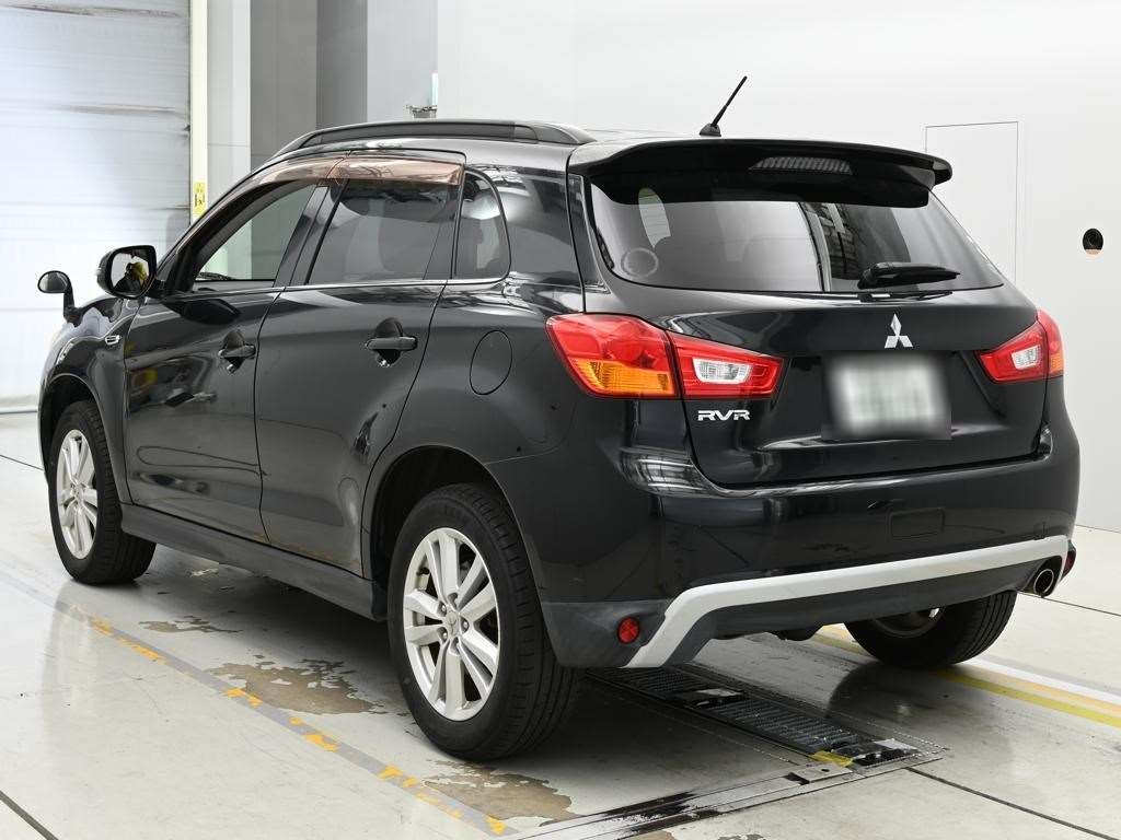 MITSUBISHI RVR