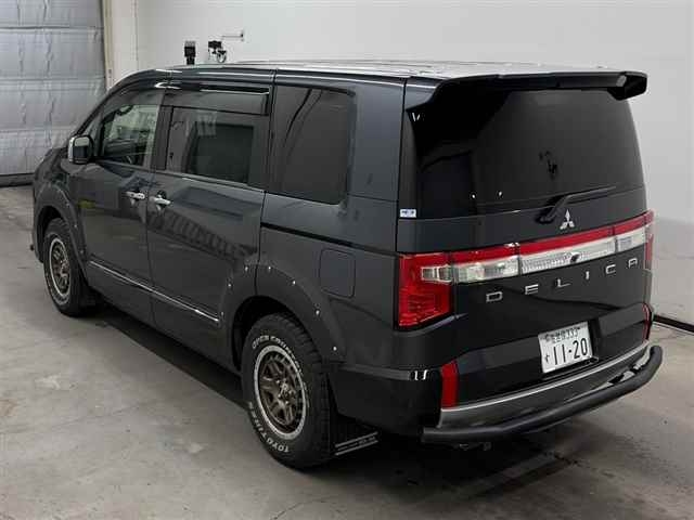 MITSUBISHI DELICA D:5