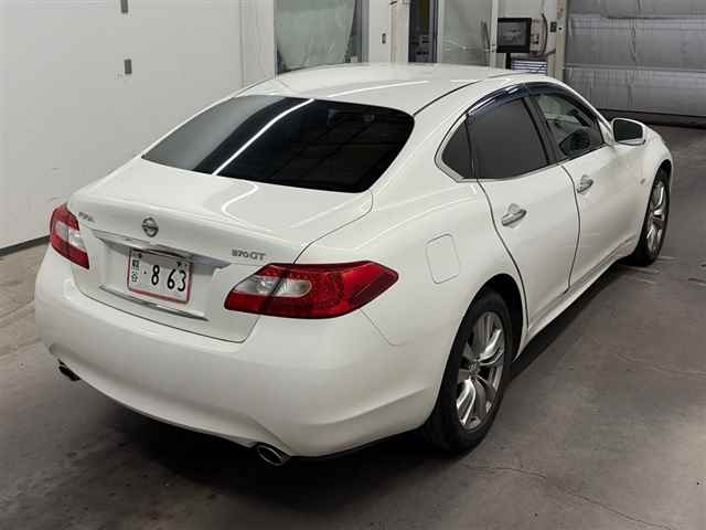 NISSAN FUGA