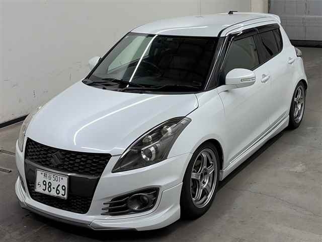SUZUKI SWIFT