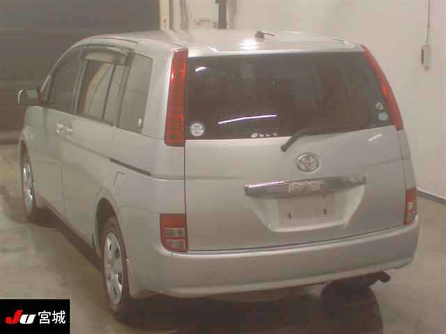 TOYOTA ISIS