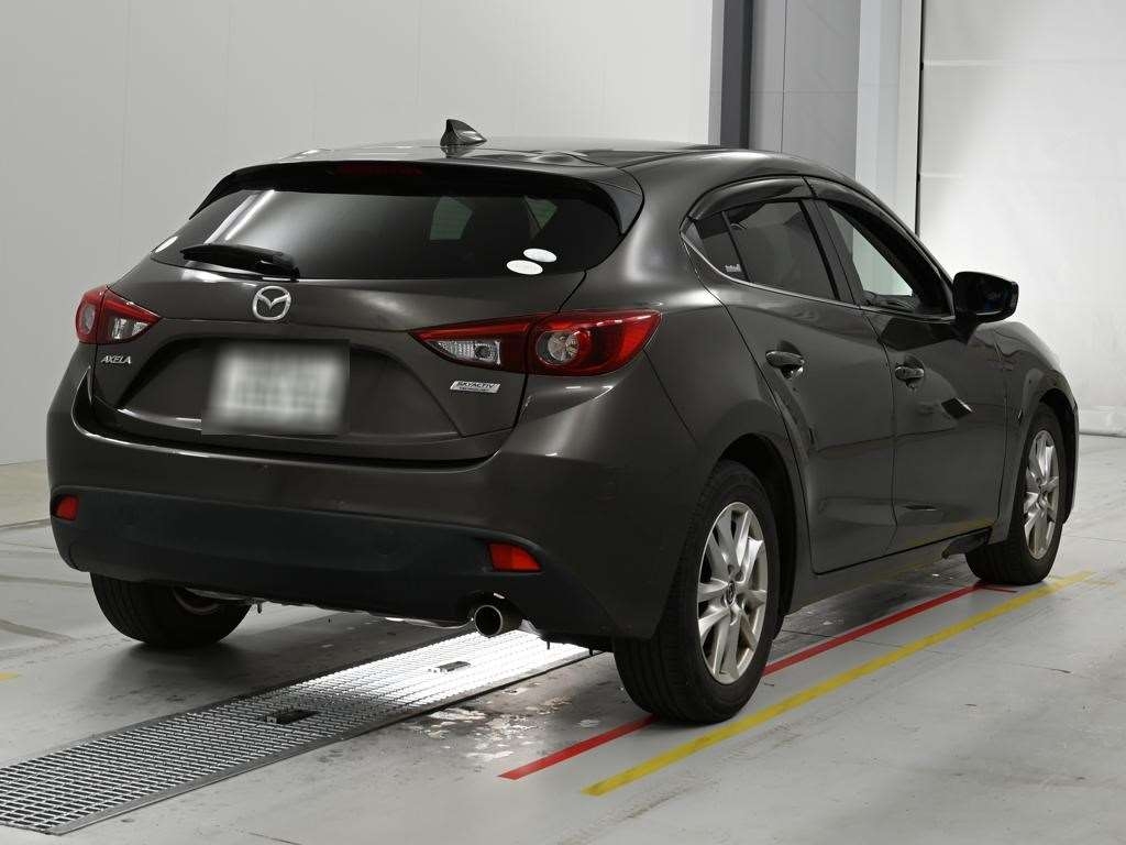 MAZDA AXELA