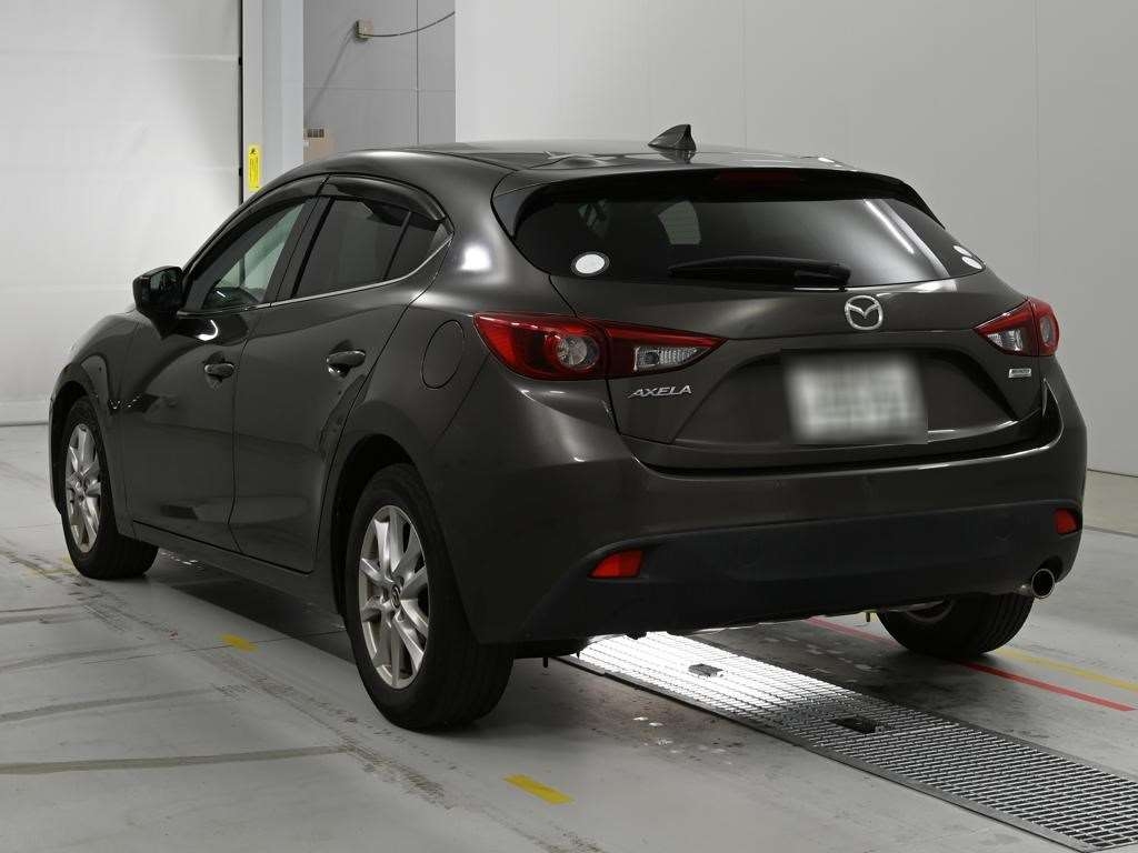 MAZDA AXELA