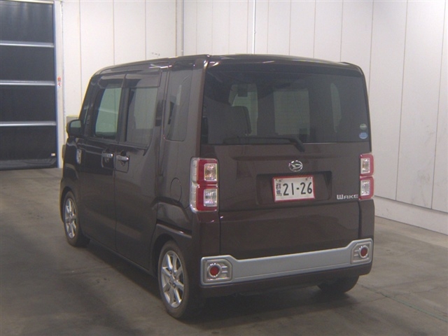 DAIHATSU WAKE