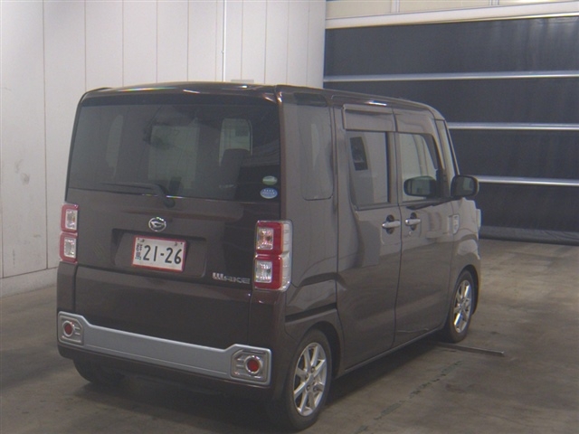 DAIHATSU WAKE