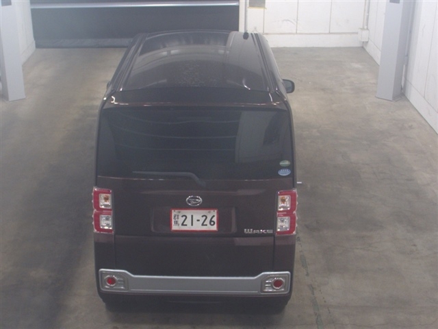 DAIHATSU WAKE