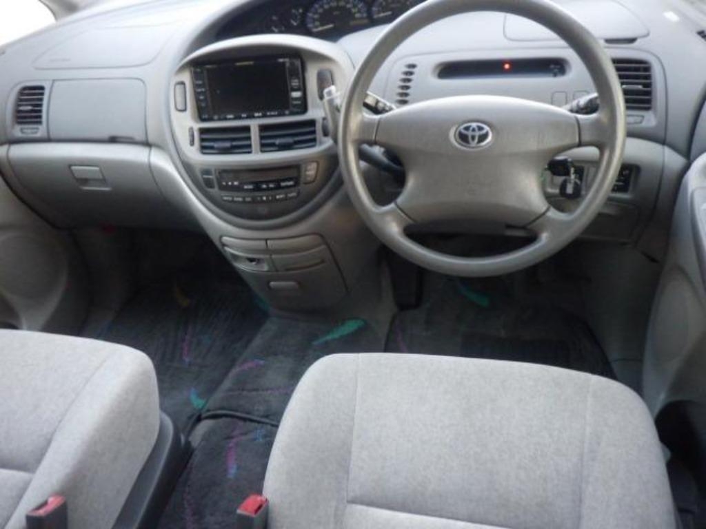 TOYOTA ESTIMA