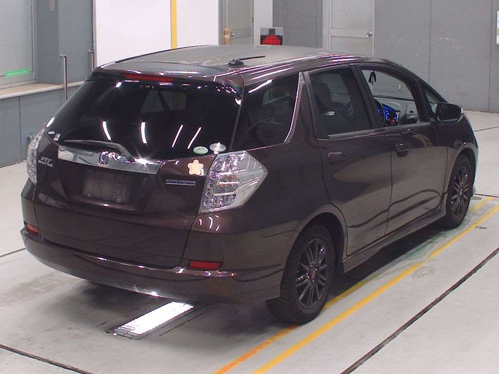 HONDA FIT SHUTTLE