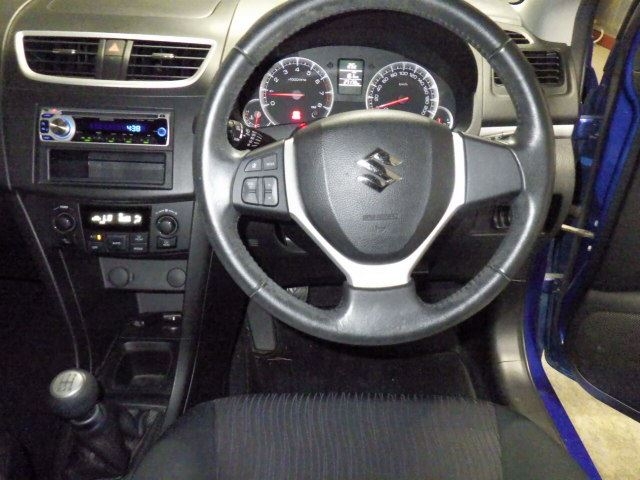 SUZUKI SWIFT