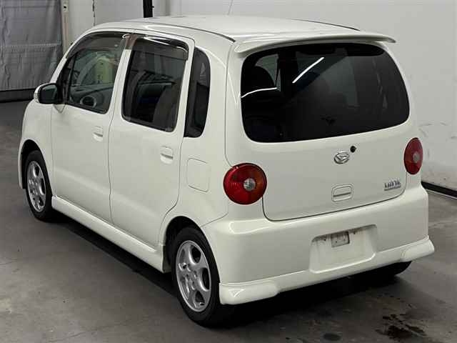 DAIHATSU MOVE LATTE