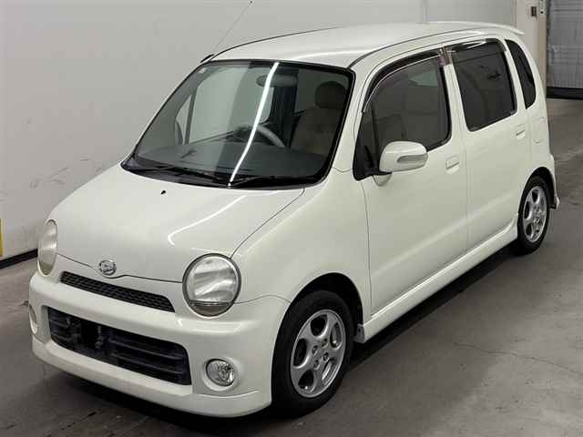 DAIHATSU MOVE LATTE