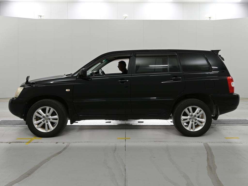 TOYOTA KLUGER V