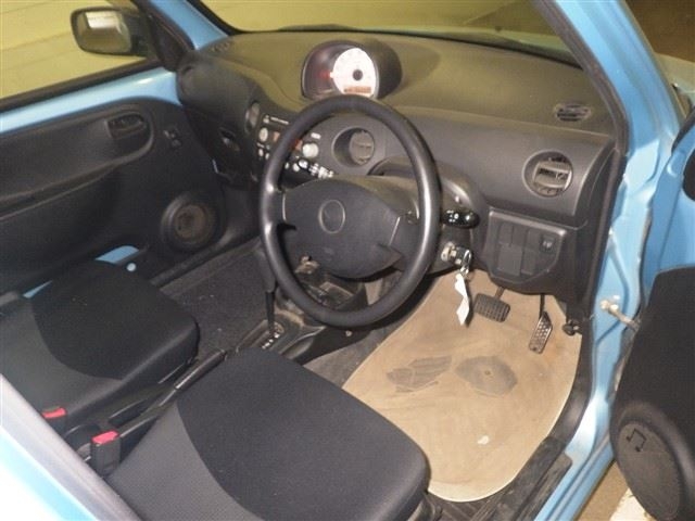 DAIHATSU ESSE