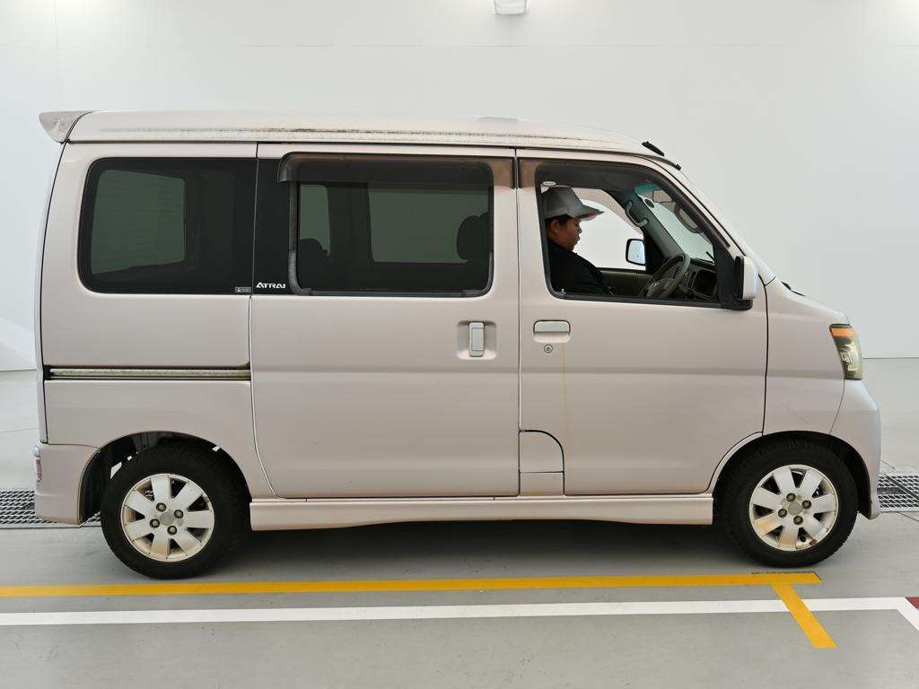 DAIHATSU ATRAI