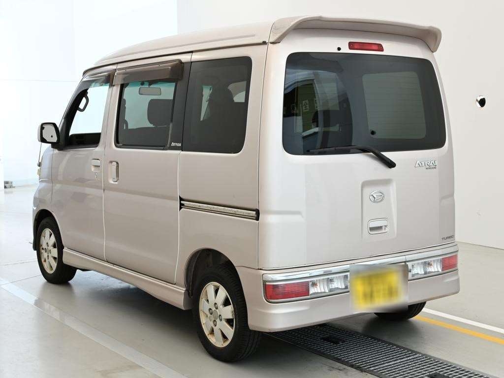 DAIHATSU ATRAI