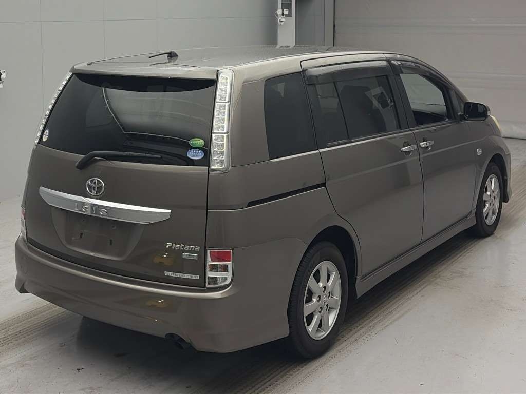 TOYOTA ISIS
