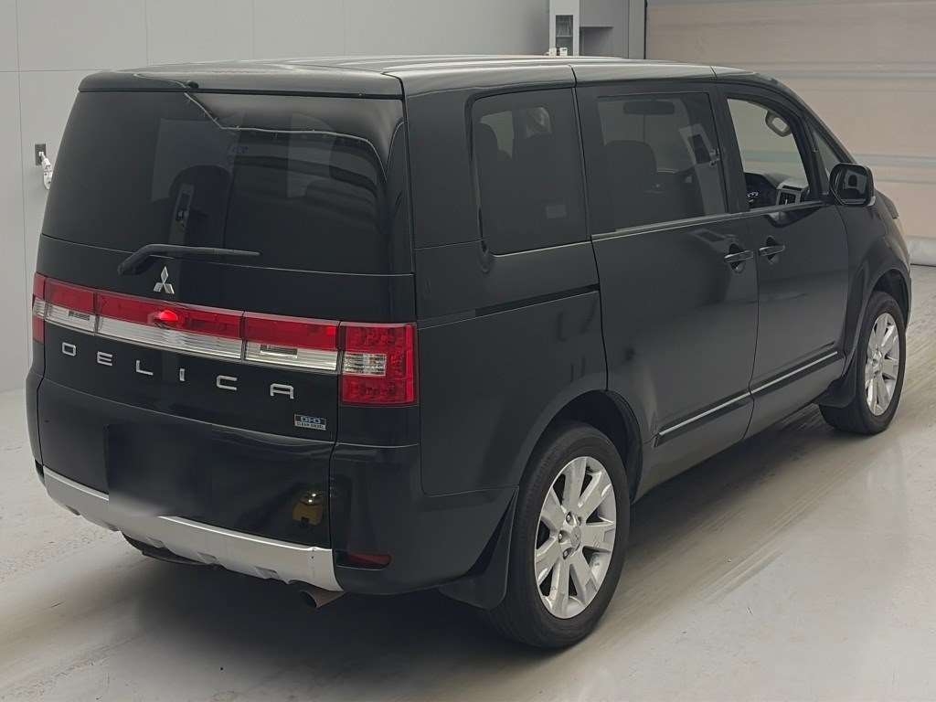 MITSUBISHI DELICA D:5