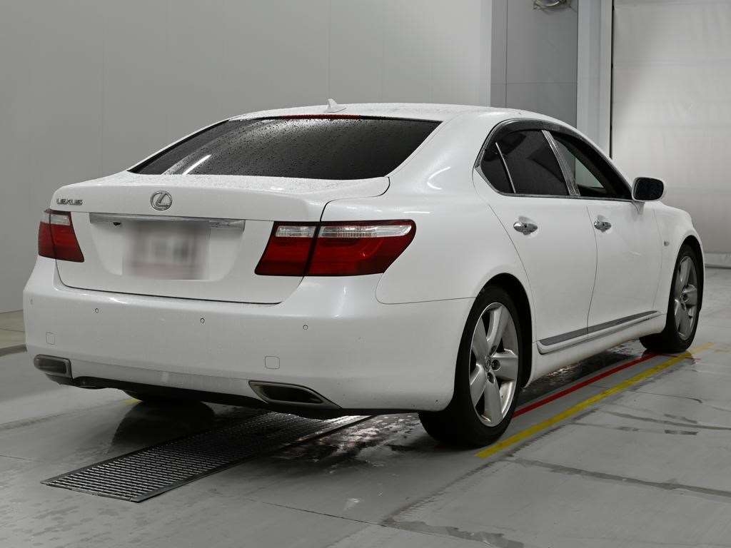 LEXUS LS460