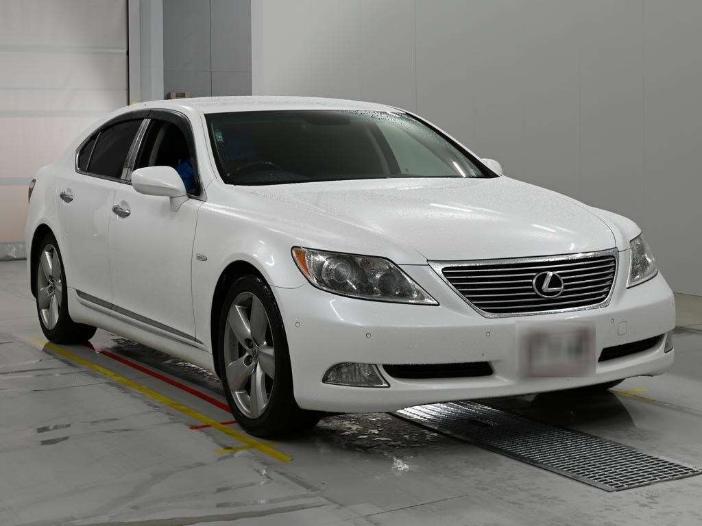 LEXUS LS460