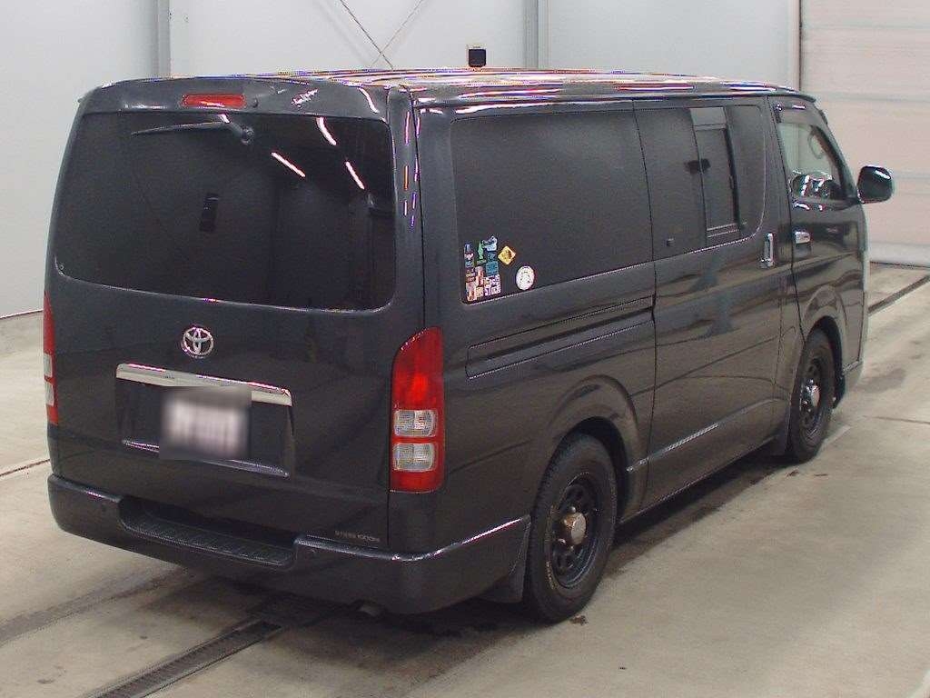 TOYOTA REGIUS ACE