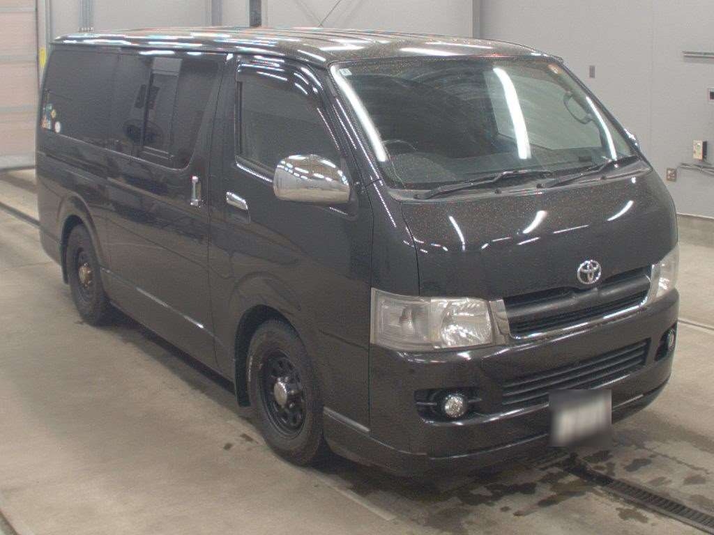 TOYOTA REGIUS ACE